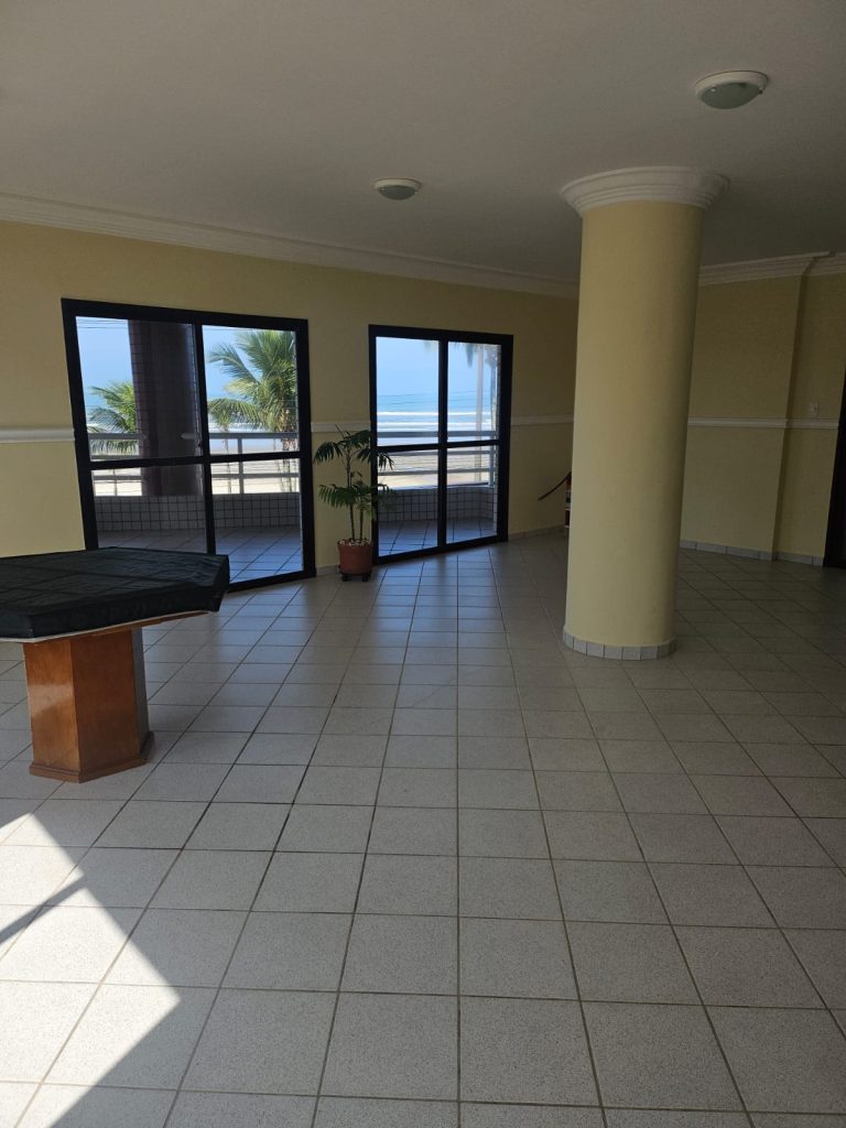 Apartamento à Venda na Praia Grande